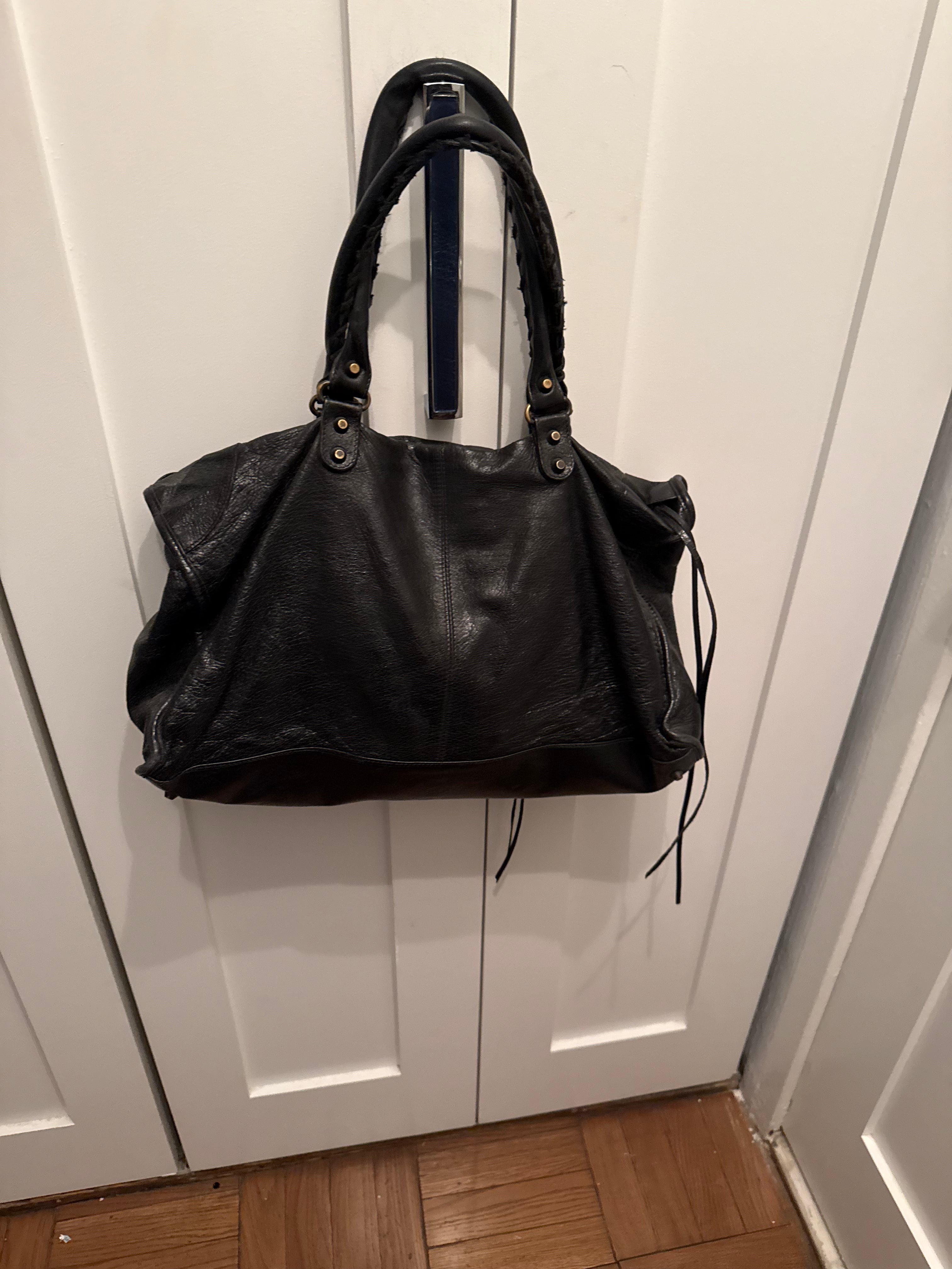 Balenciaga Classic City Bag – Black